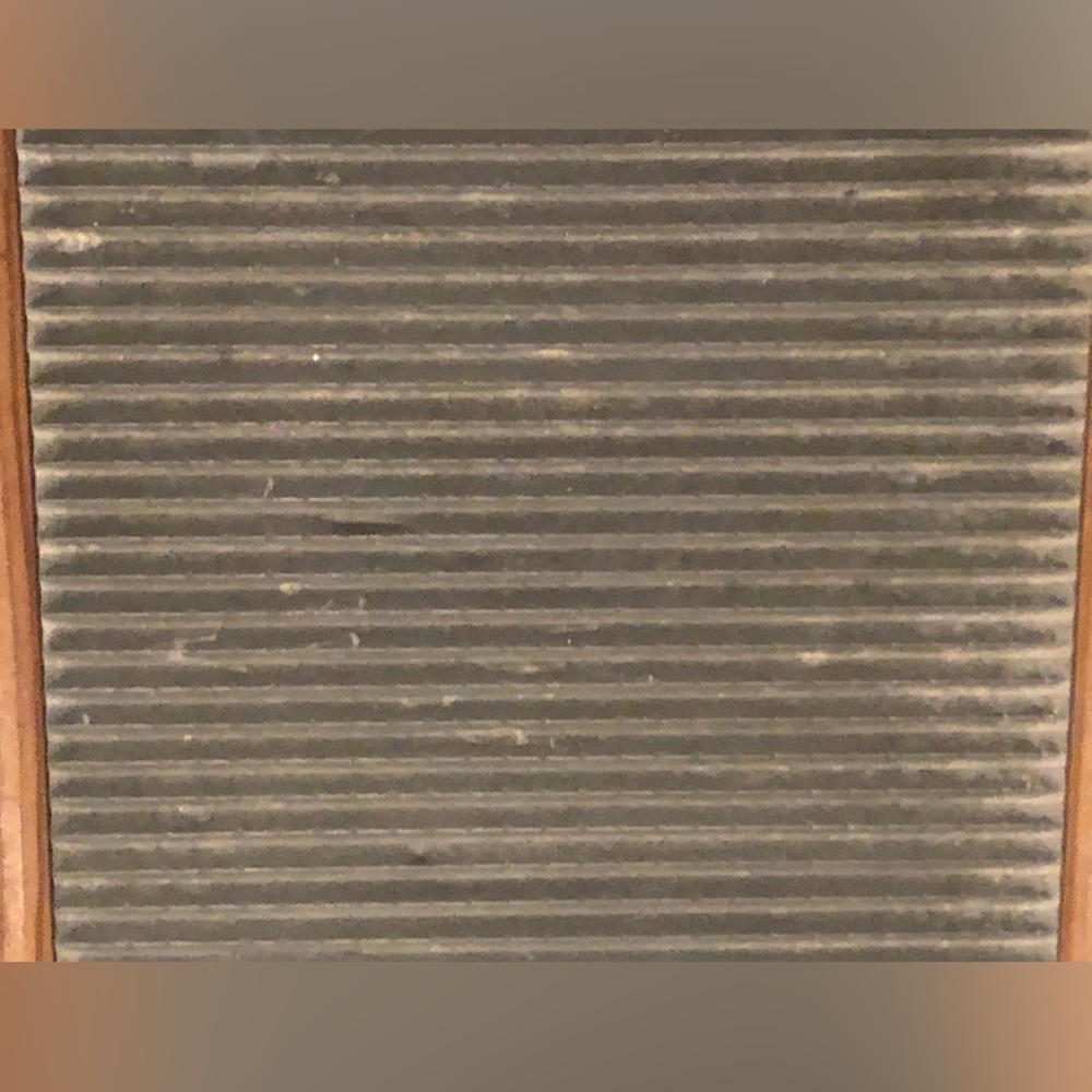 Vintage Economy Zinc Washboard - Picture 3 of 4